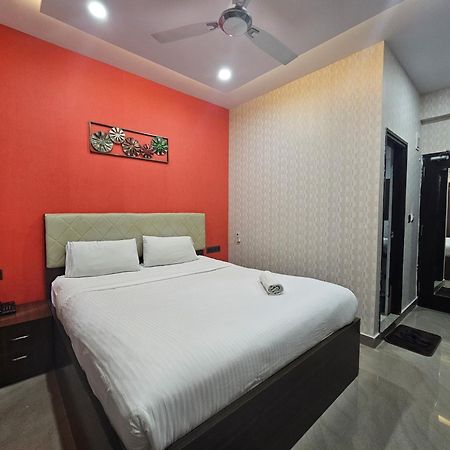The Urban Nest Hotel Bangalore Exterior photo