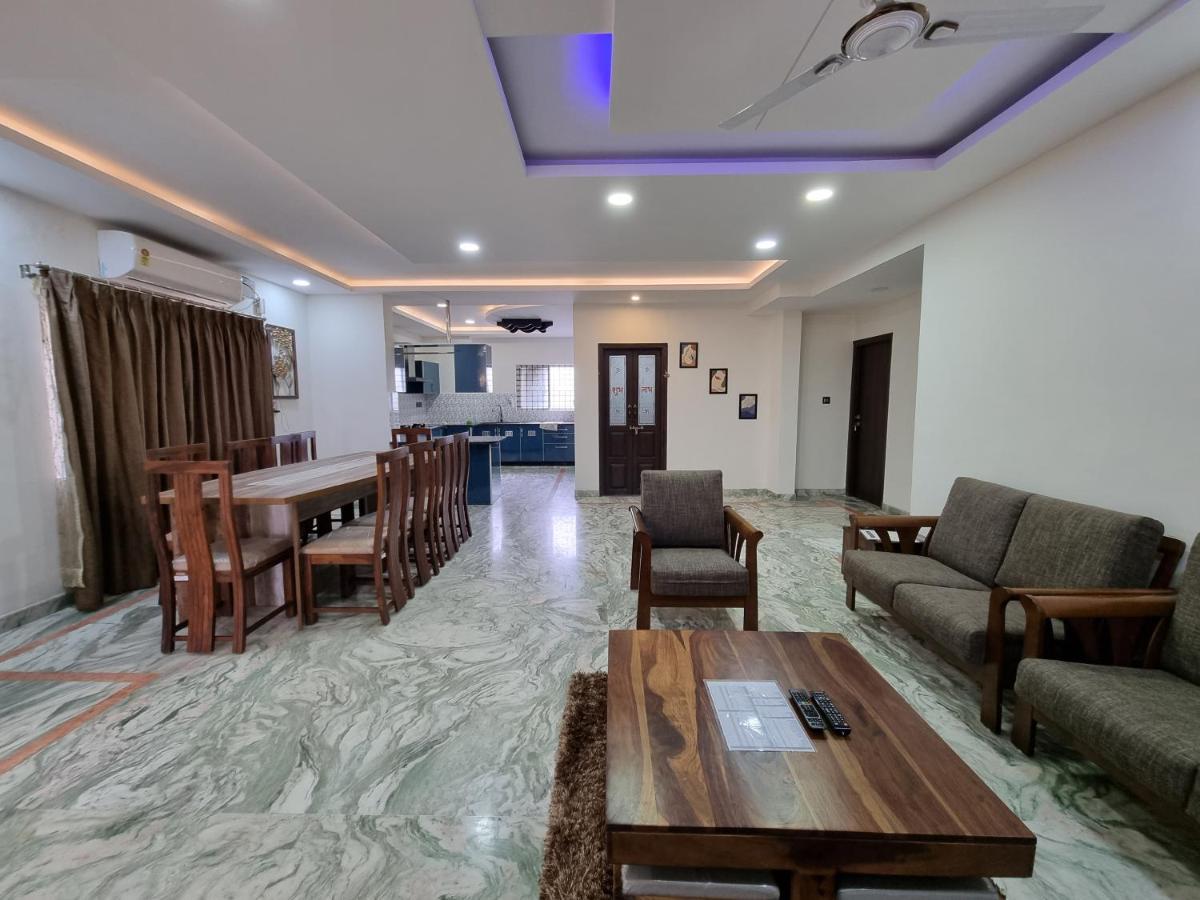 The Urban Nest Hotel Bangalore Exterior photo