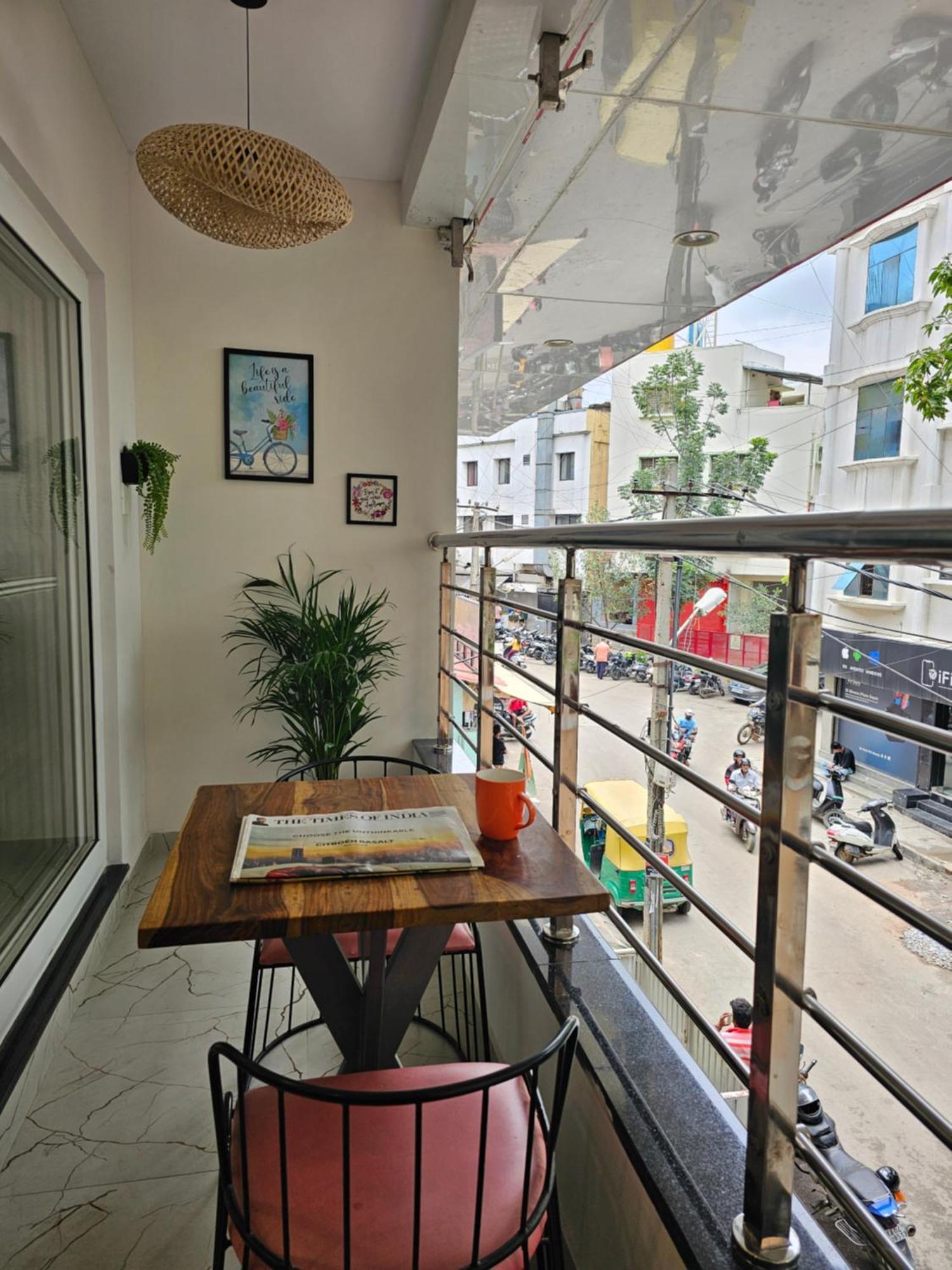 The Urban Nest Hotel Bangalore Exterior photo